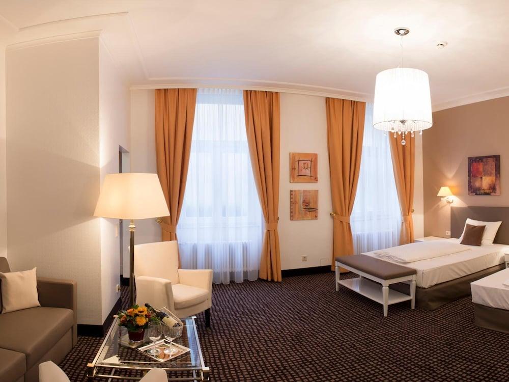 Hotel Am Sophienpark Baden-Baden Exteriör bild